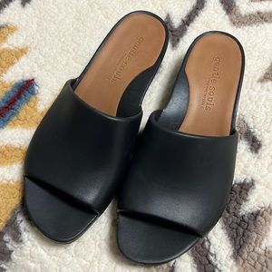 Gentle Souls by Kenneth Cole Women's Gisele Wedge Slide Sandals Size 11 NWT